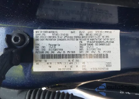 2017 Ford Focus Sel z USA, uszkodzony, nr VIN 1FADP3H26HL283248